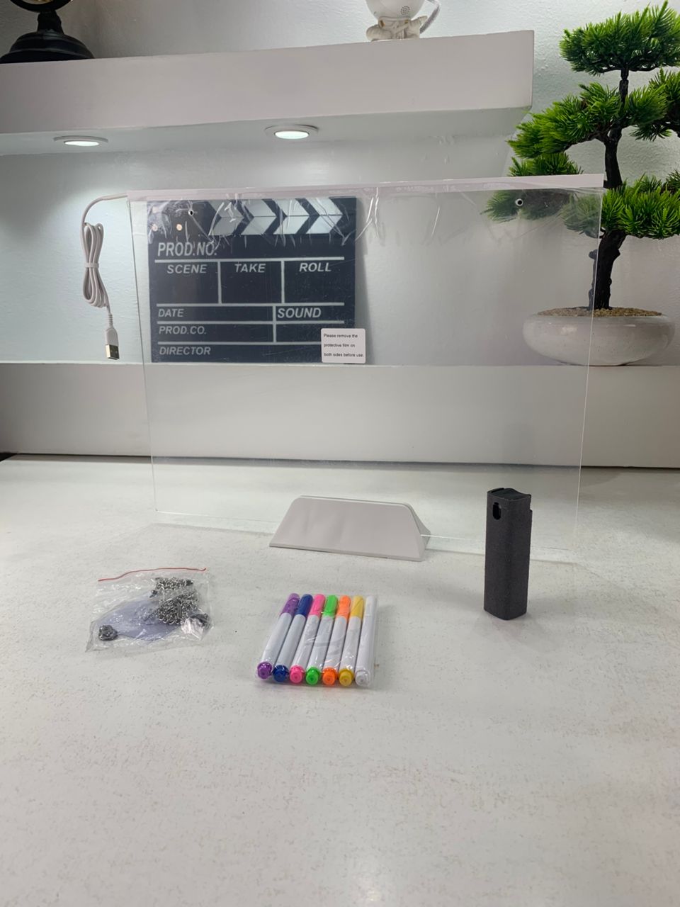 Tableau à Dessin LED coloré avec 7 stylos 40x30cm – لوحة مضيئة للرسم والتلوين