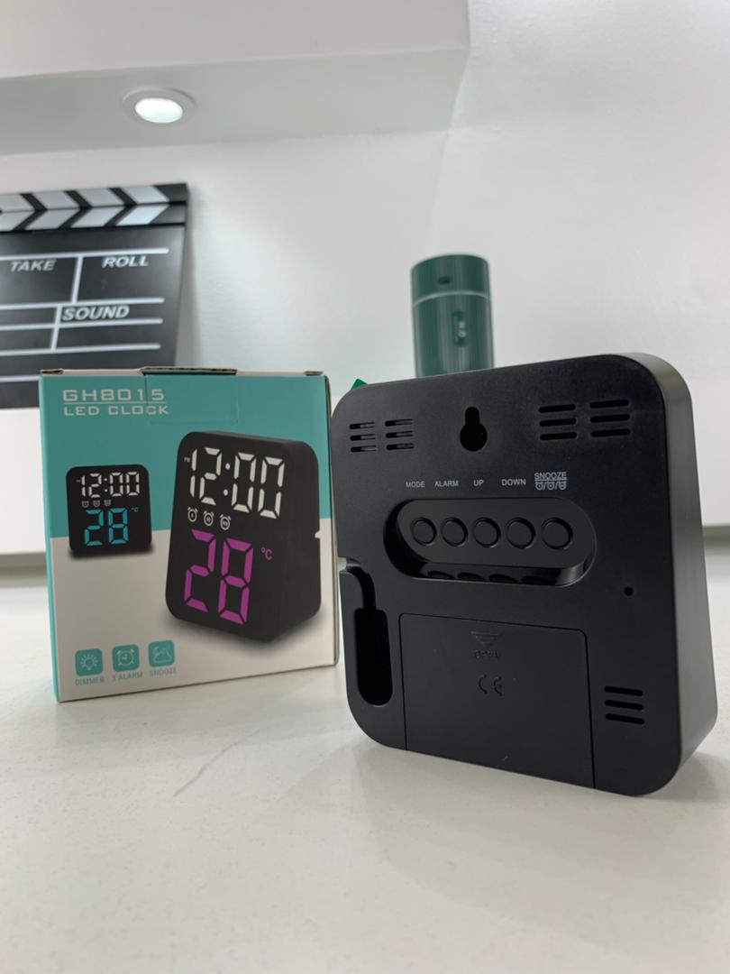 Horloge Murale Électronique avec Température GH8015 – ساعة إلكترونية مع عرض درجة الحرارة