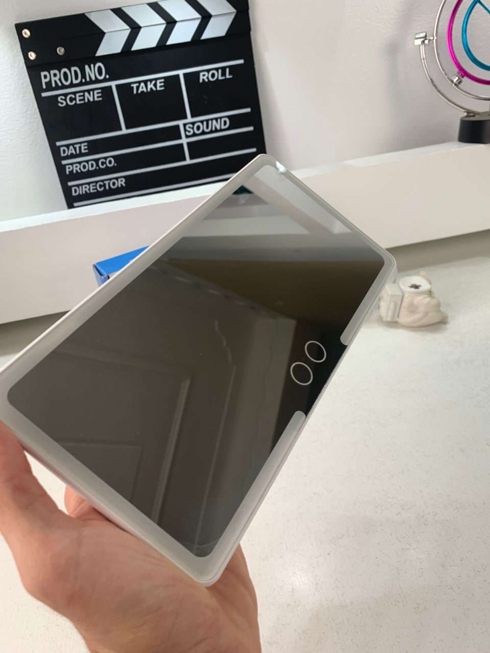 Miroir de courtoisie rechargeable double buttons avec 3 modes d’éclairage – مرآة مكياج مضيئة للسيارات