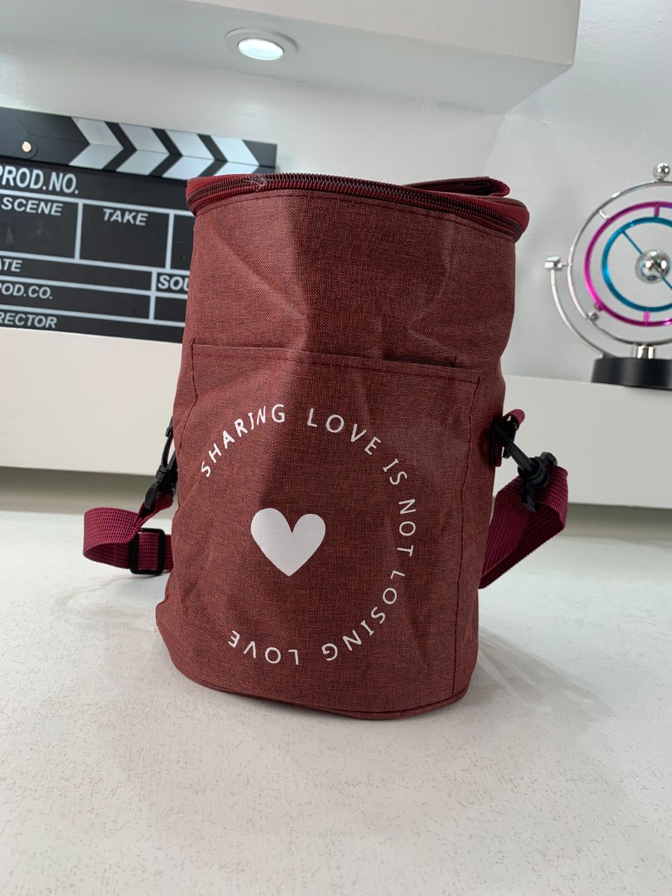 Sac à déjeuner isotherme portable avec bandoulière – حقيبة حفظ الطعام حافظة للحرارة