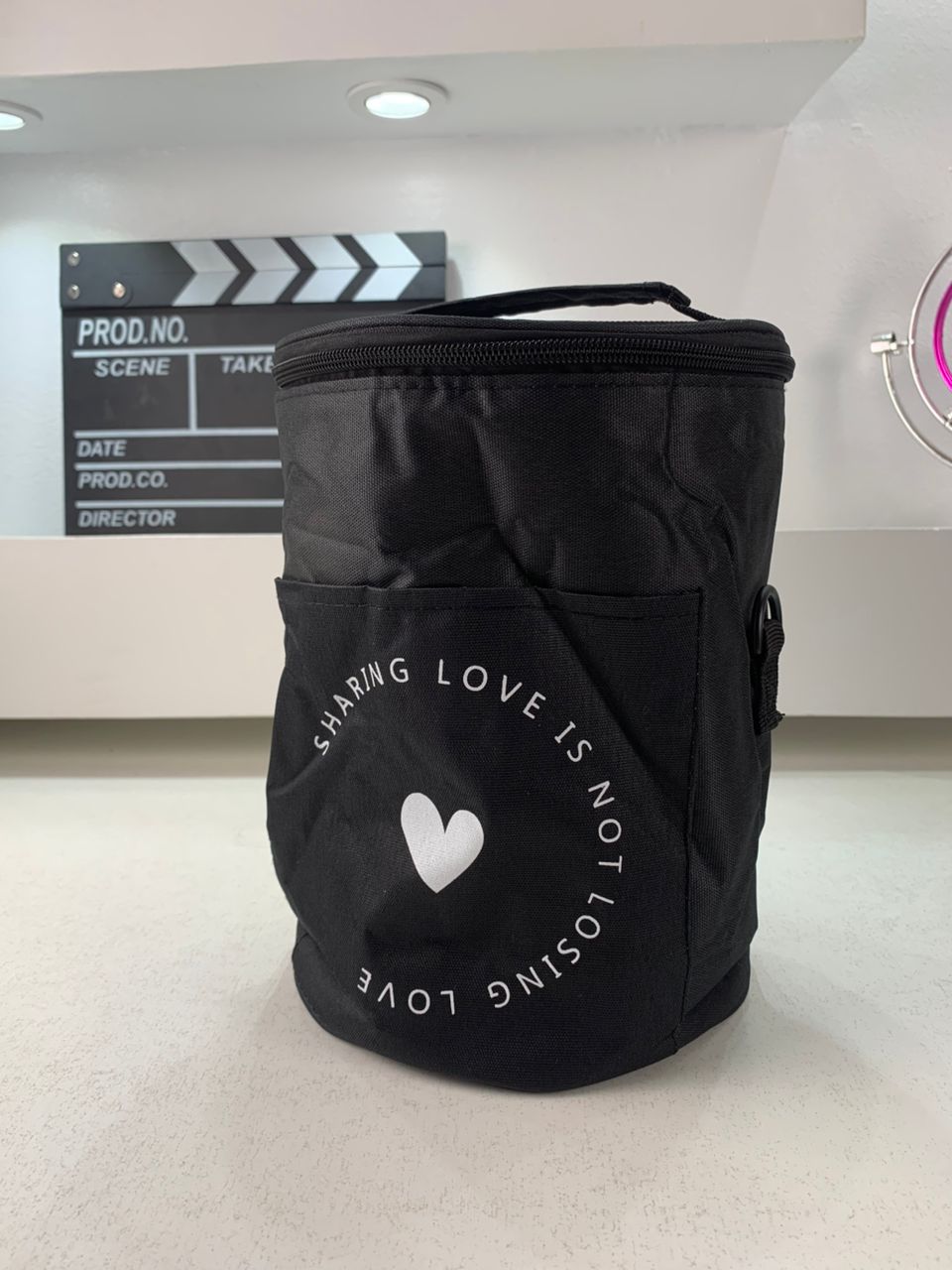 Sac à déjeuner isotherme portable avec bandoulière – حقيبة حفظ الطعام حافظة للحرارة