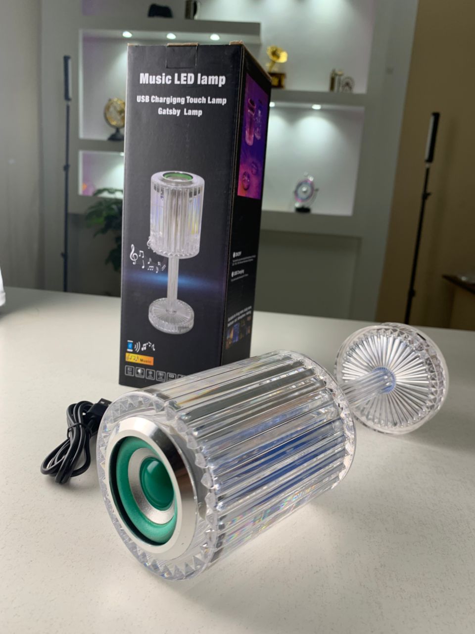 Lampe Cristal LED avec Haut-Parleur Bluetooth – مكبر صوت ومصباح كريستالي