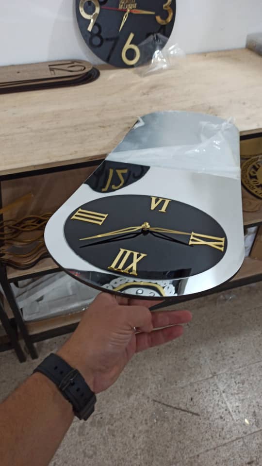 HORLOGE MURALE HM003