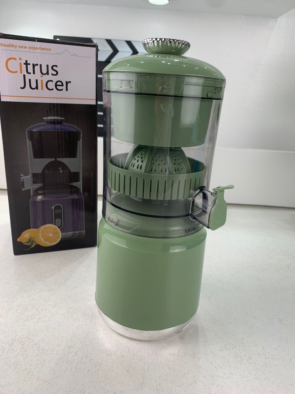 Presse Agrumes Electrique Portable 600 ml Rechargeable Moteur Silencieux – عصارة حمضيات محمولة وقابلة للشحن