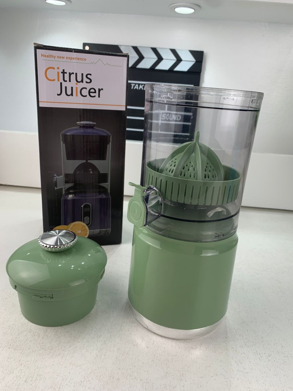 Presse Agrumes Electrique Portable 600 ml Rechargeable Moteur Silencieux – عصارة حمضيات محمولة وقابلة للشحن