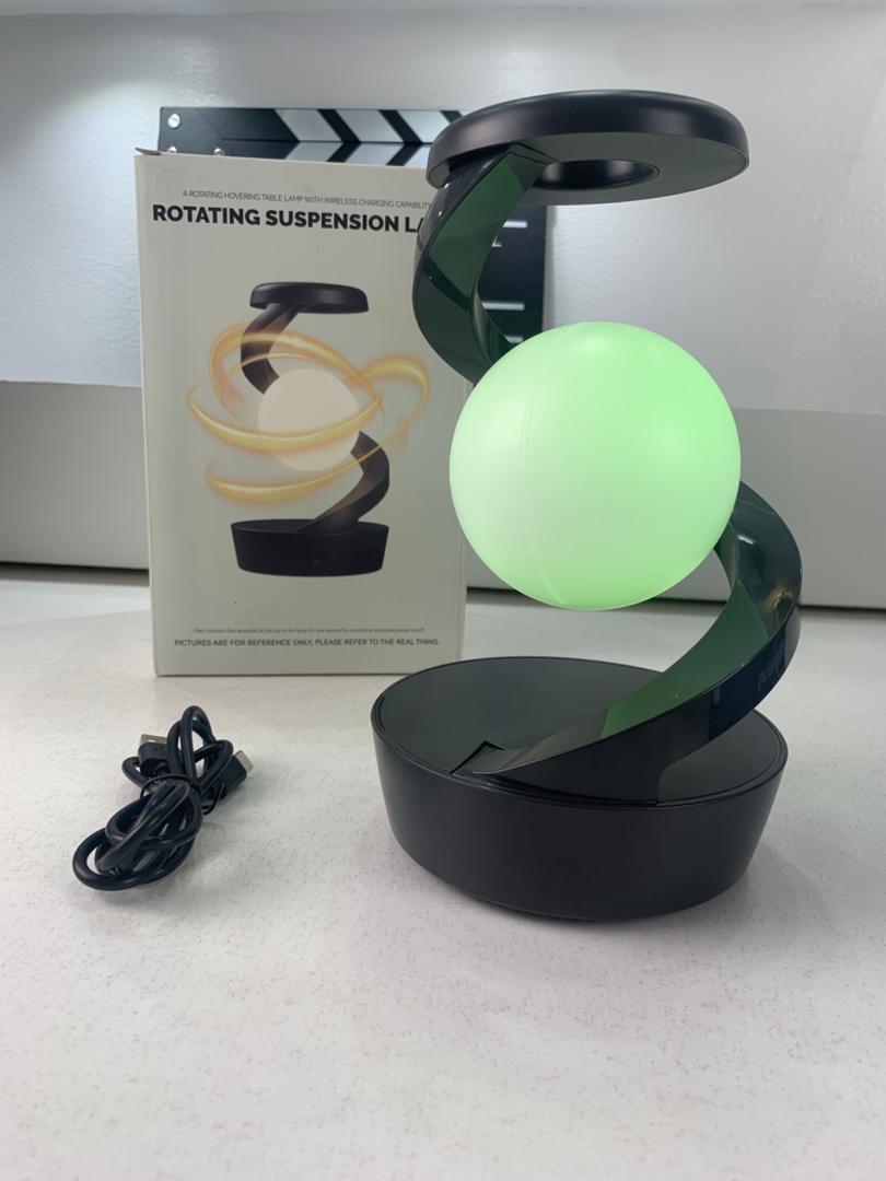 Lampe de Chevet en Spirale Design Moderne Lumière RGB – مصباح لاسلكي بأضواء متغيرة