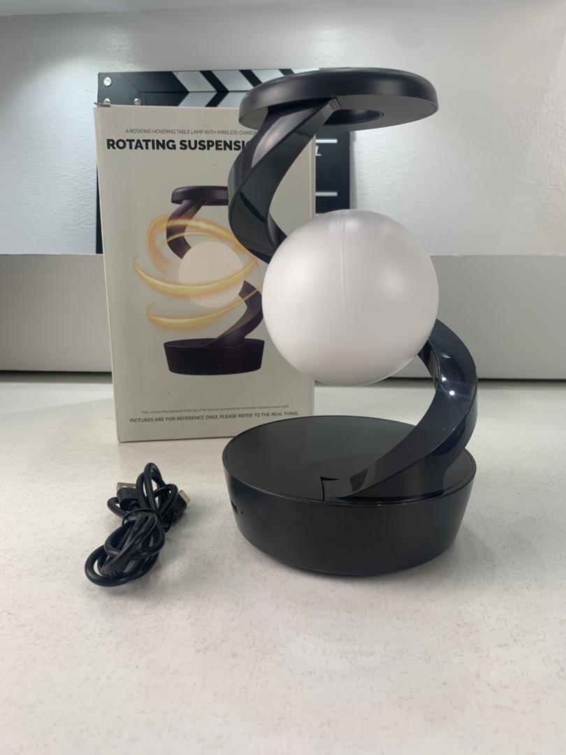 Lampe de Chevet en Spirale Design Moderne Lumière RGB – مصباح لاسلكي بأضواء متغيرة