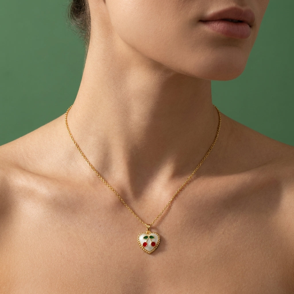Collier White Heart Cherry – Acier Inoxydable