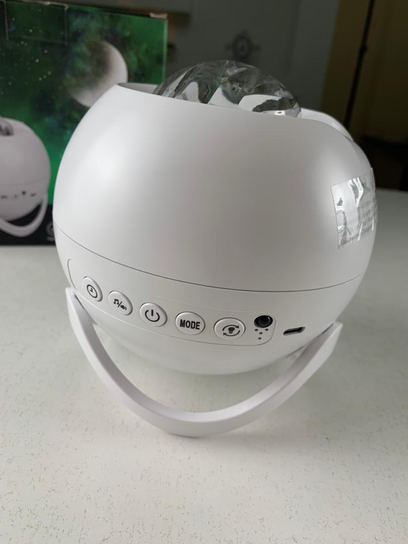 Projecteur d’aurores et Haut Parleur Bluetooth avec 15 modes d’éclairage – جهاز عرض نجوم ومكبر صوت